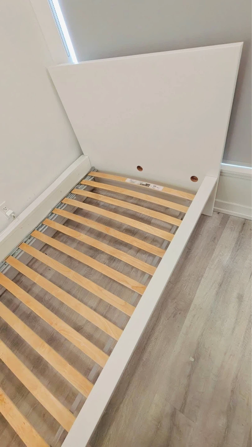 🔥Moving Sale🔥 IKEA MALM Bed Frame - High, White, Twin - photo 4