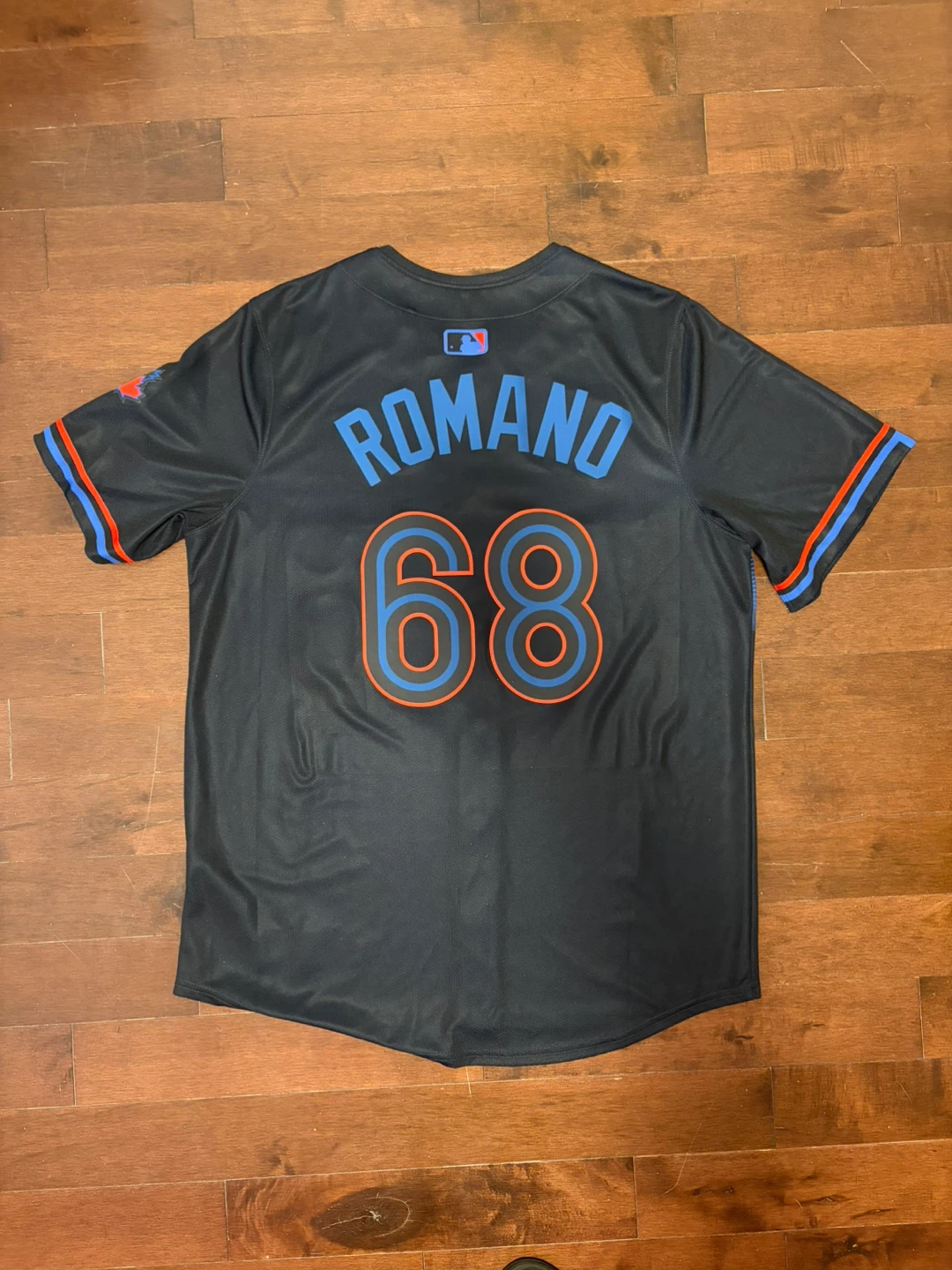 Nike Toronto Blue Jays Jordan Romano Limited Jersey Size-L