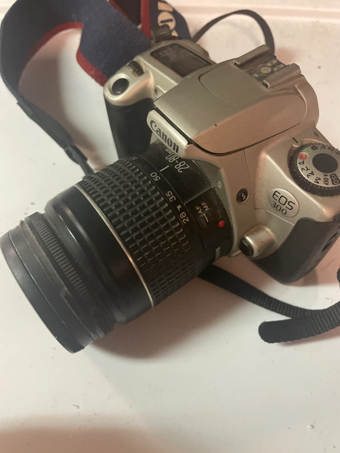Canon EOS 300 35mm Film Camera with 28-80mm Lens - photo 3