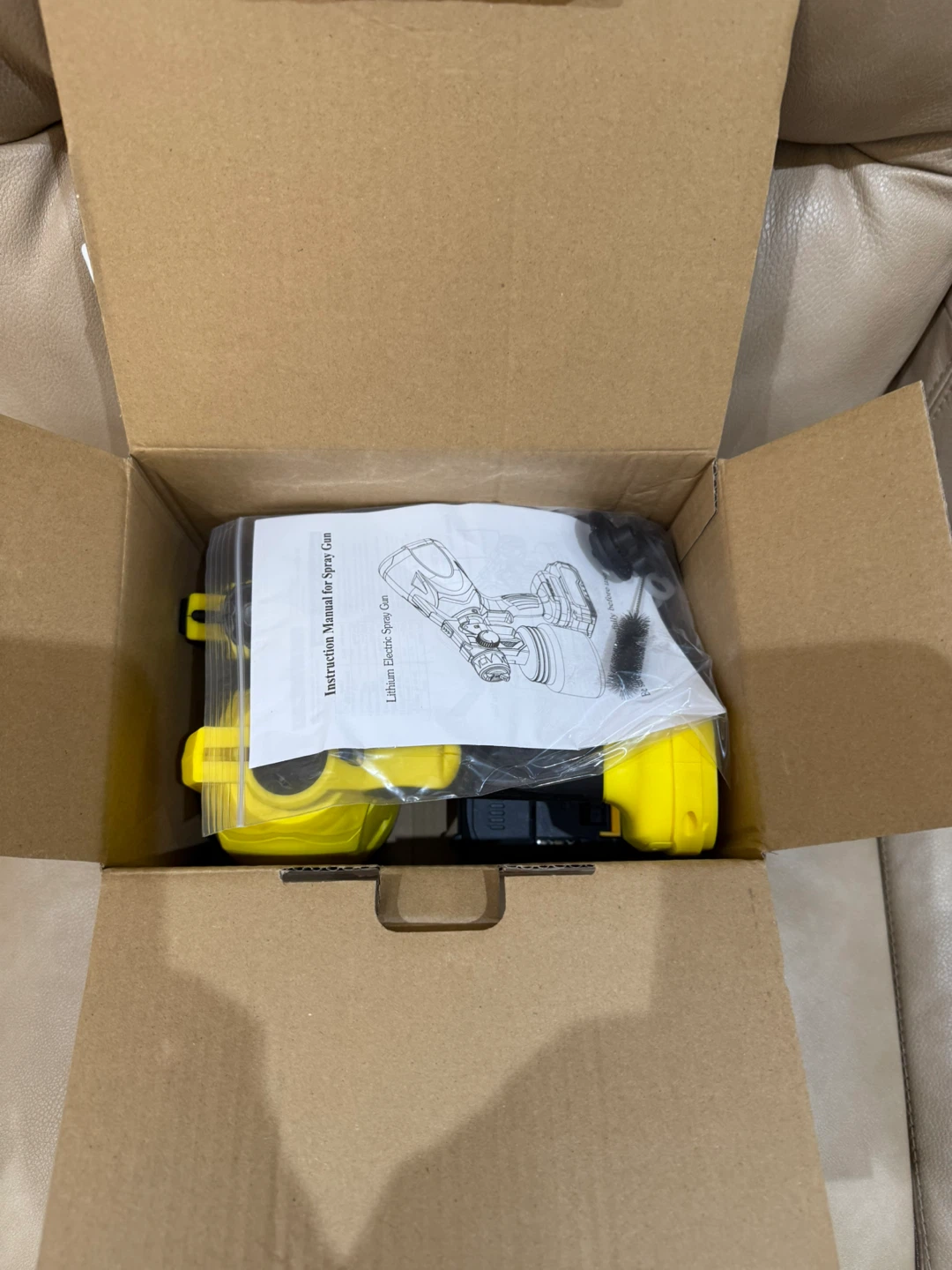 New YUNXI Li-ion Portable Cordless Spray Gun - photo 2