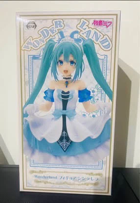 Brand New Hatsune Miku Figures 【Wonderland Figure: Cinderella】 - photo 2