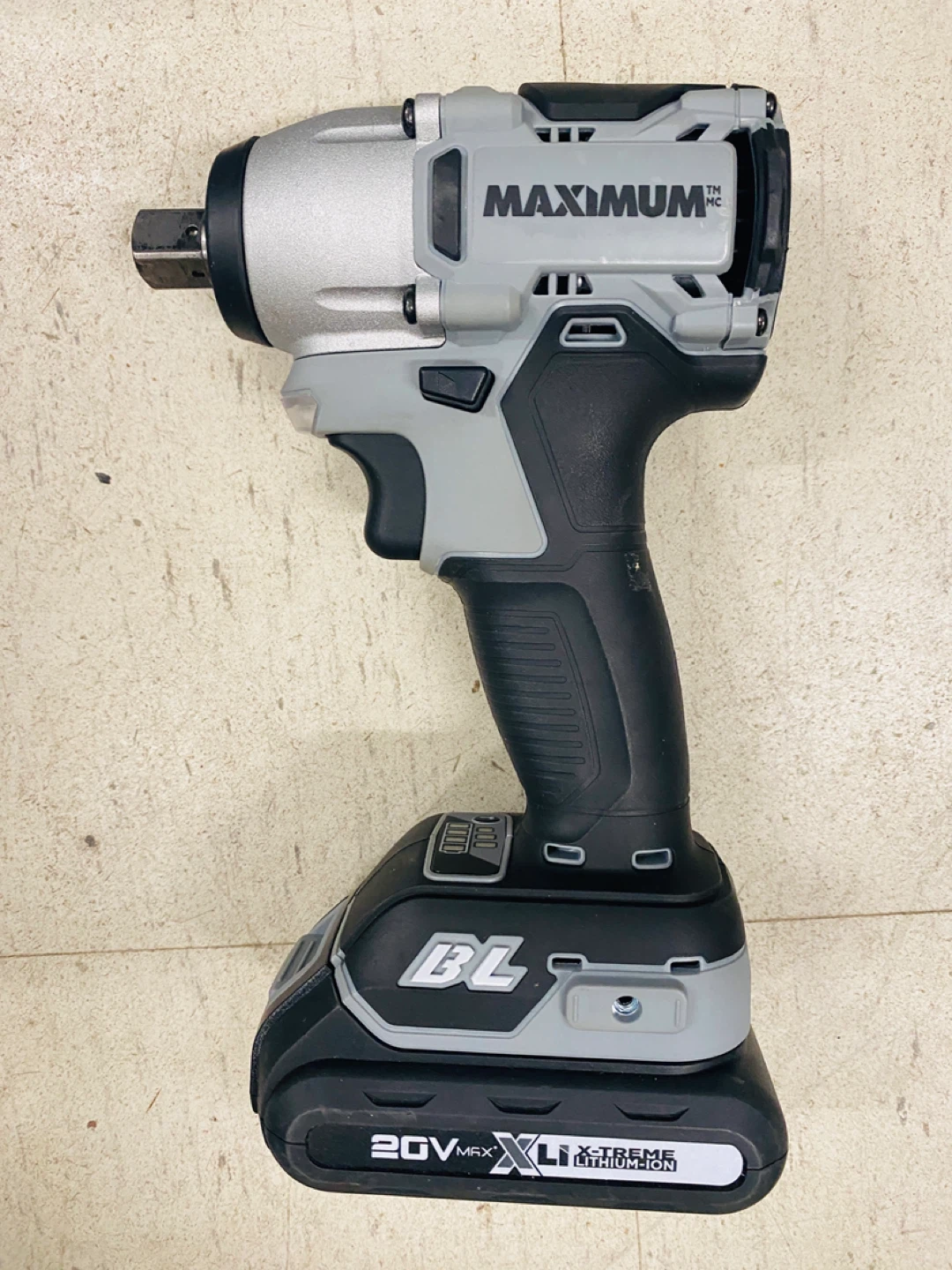 Cordless 3/8” Impact Wrench - photo 2