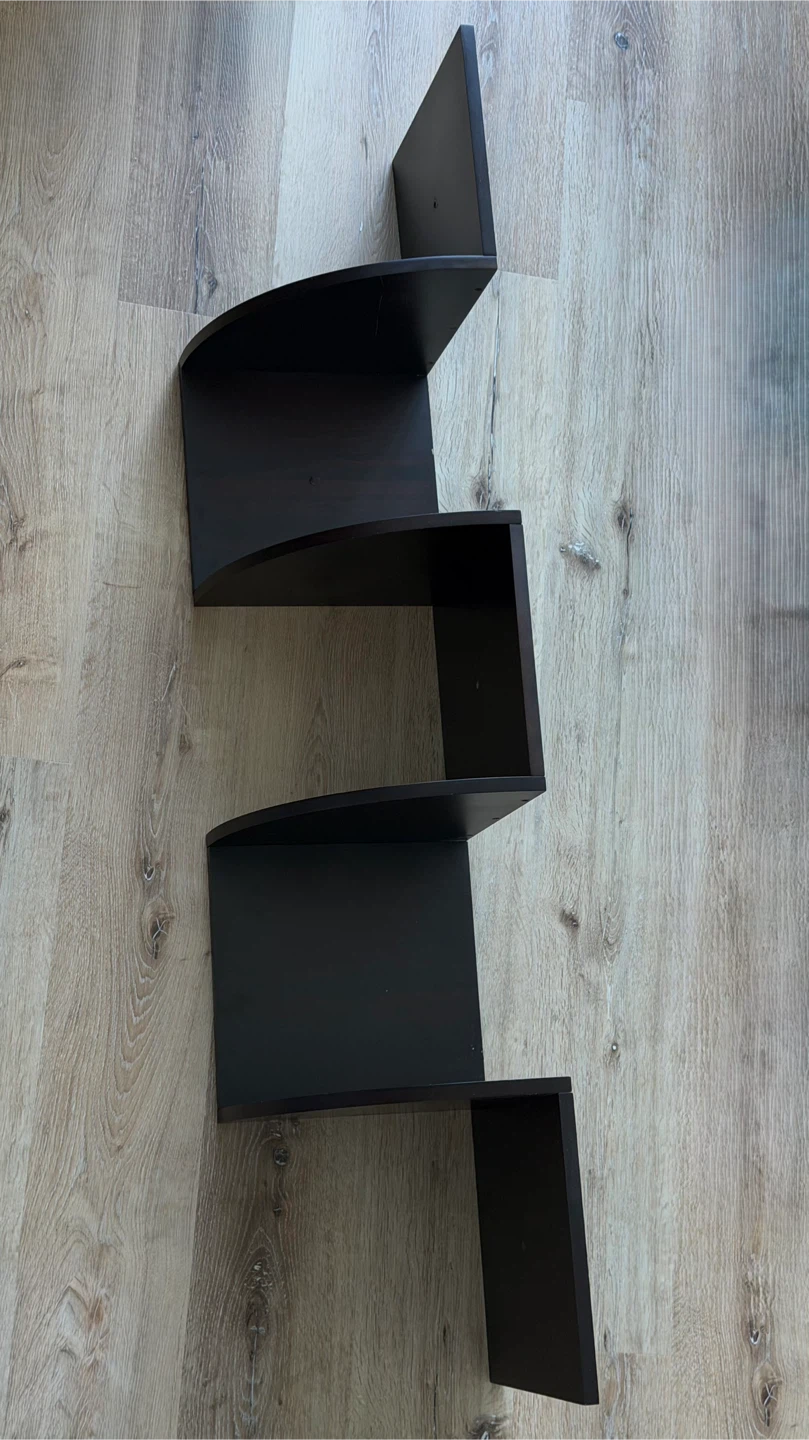 Decorative Espresso Wall Shelf – 140+ cm Tall Zig-Zag Design - photo 2