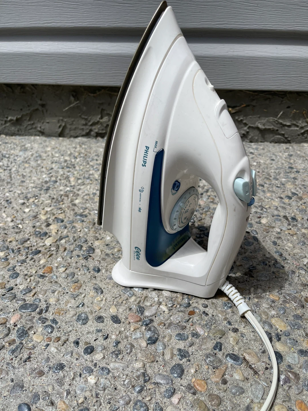Philips Excel Plus Steam Iron - photo 2