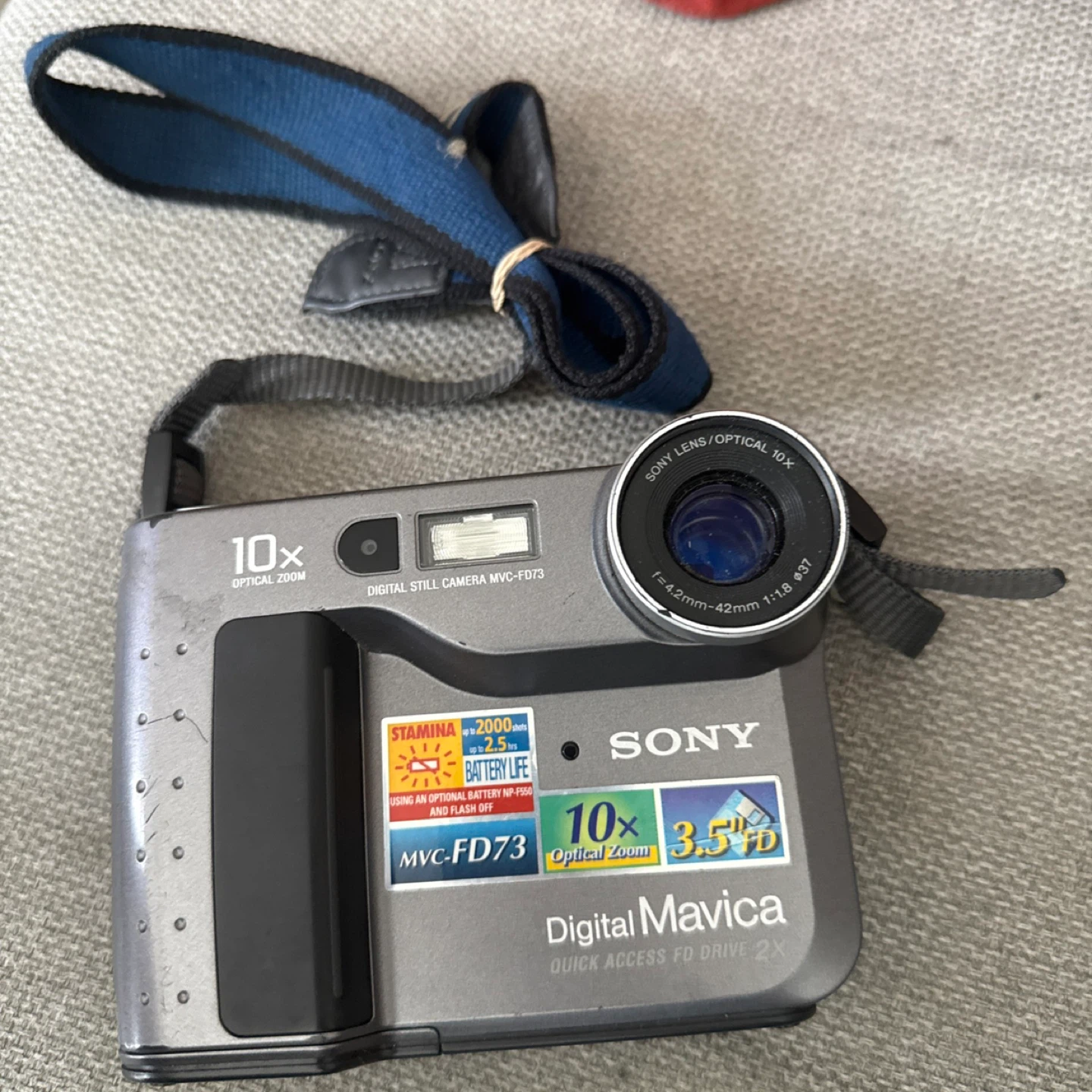 Sony Digital Mavica MVC-FD73 10x Optical Zoom Camera