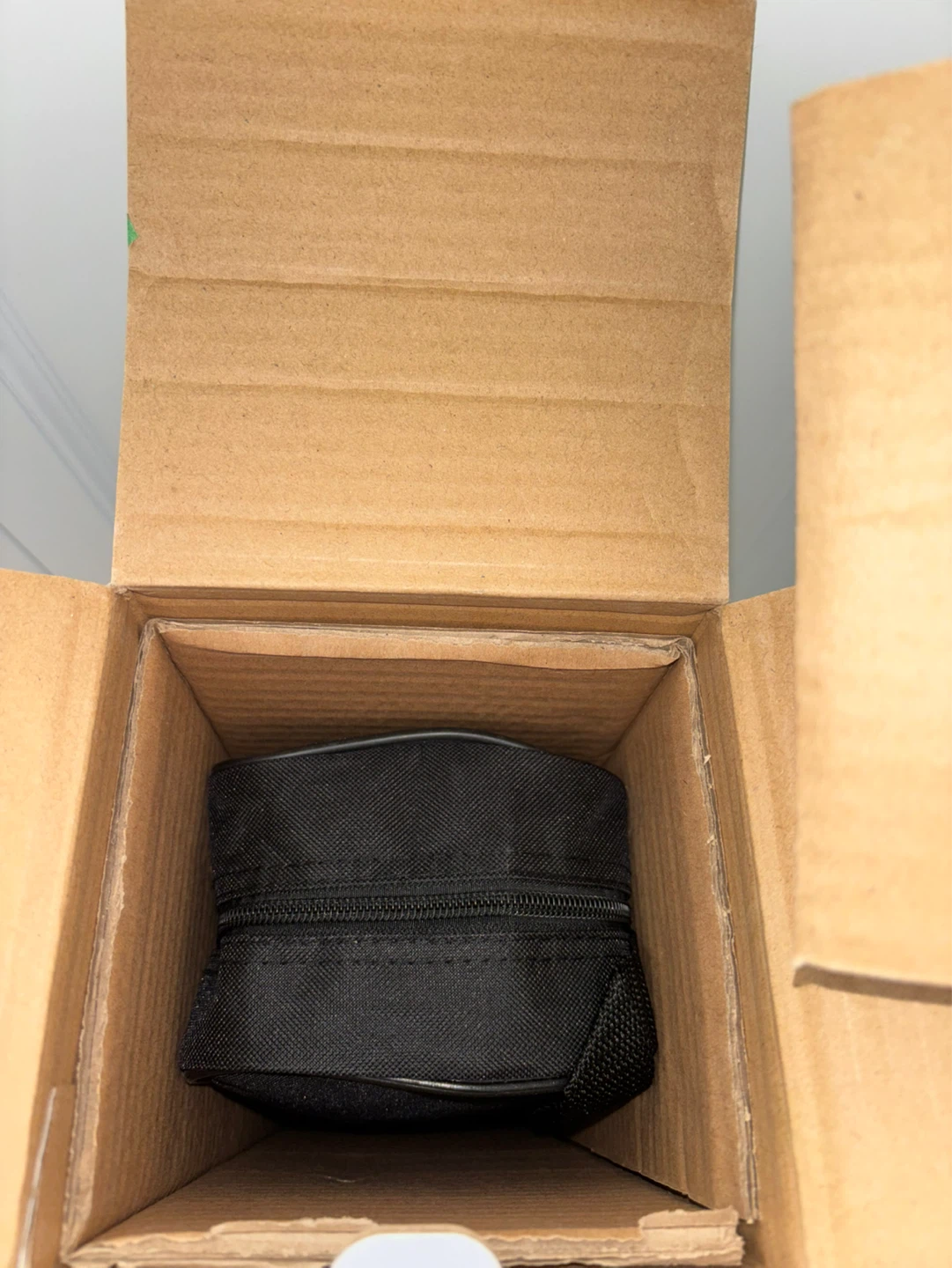 Velbon HT100 Henry's Premium Tripod - New! - photo 2