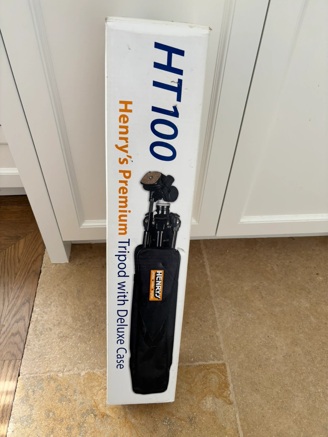 Velbon HT100 Henry's Premium Tripod - New!