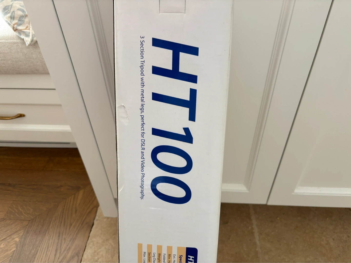 Velbon HT100 Henry's Premium Tripod - New! - photo 4