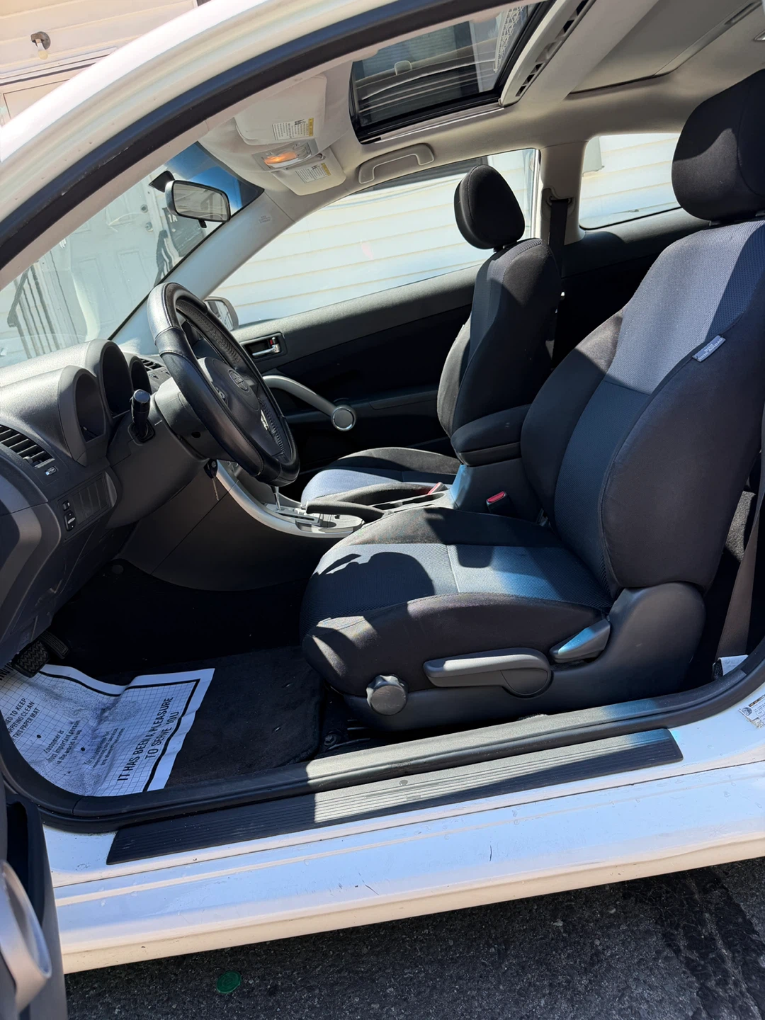 2010White Scion tC Coupe - photo 3