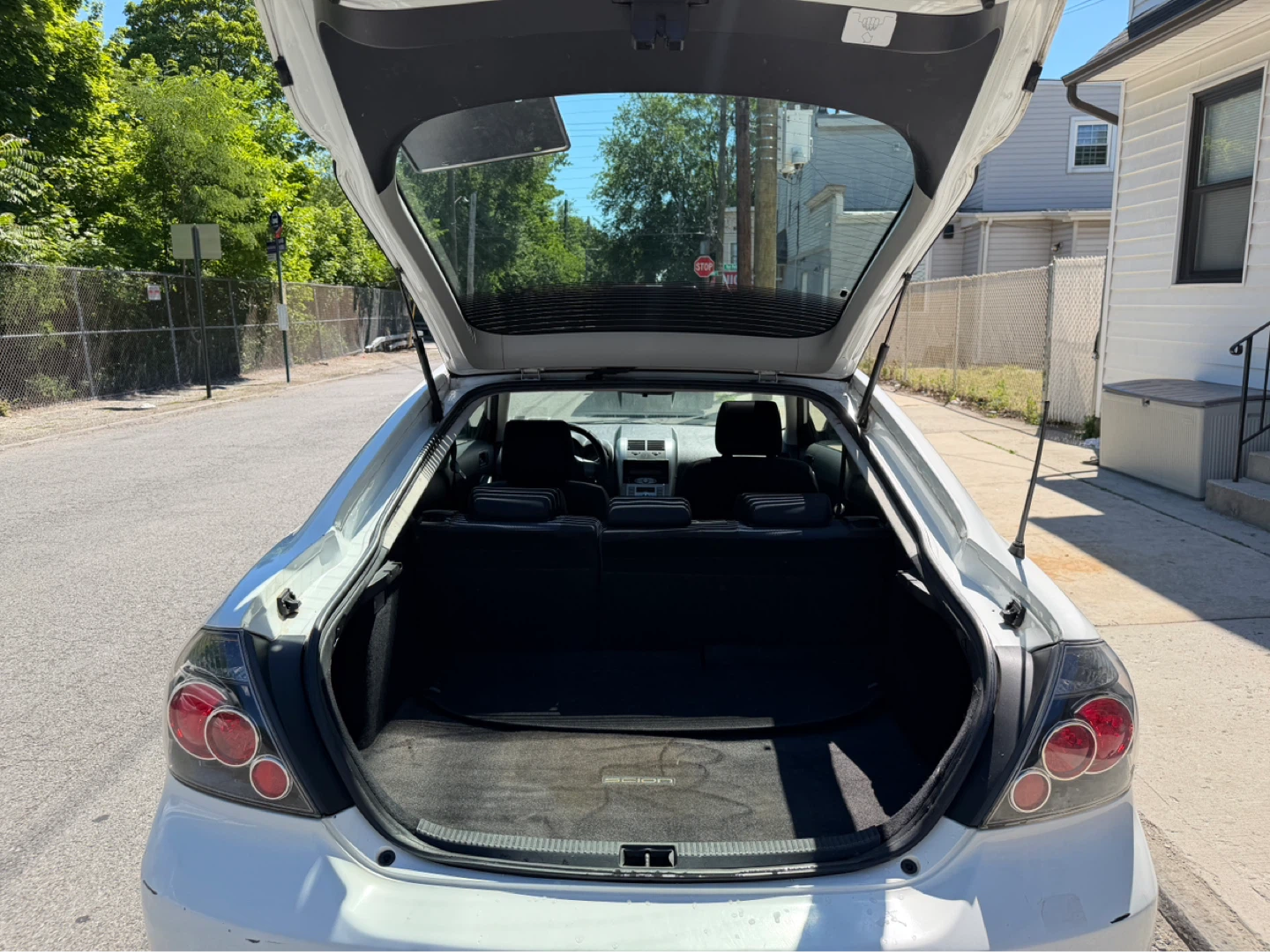 2010White Scion tC Coupe - photo 4