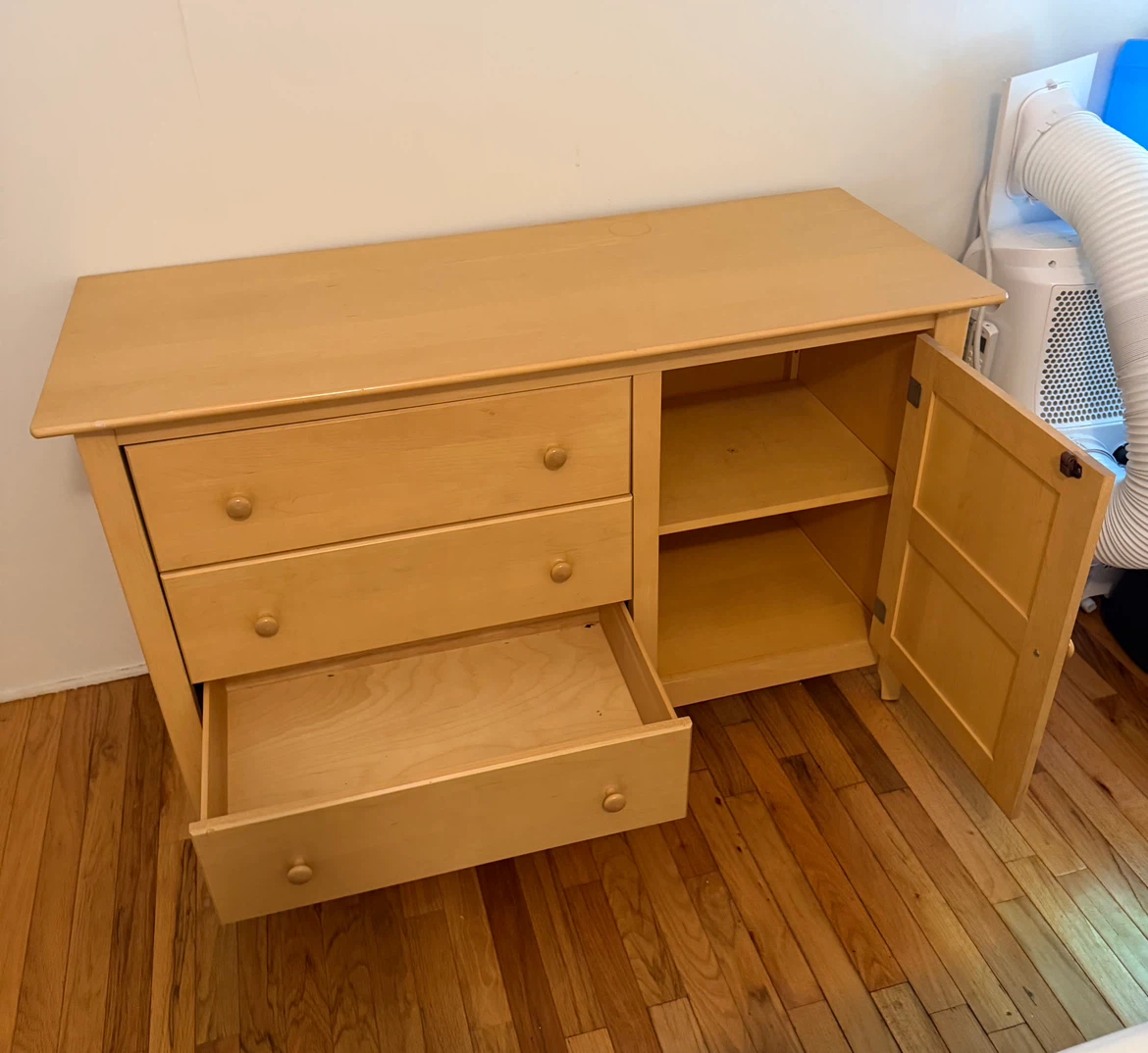 Bedroom dresser - photo 2