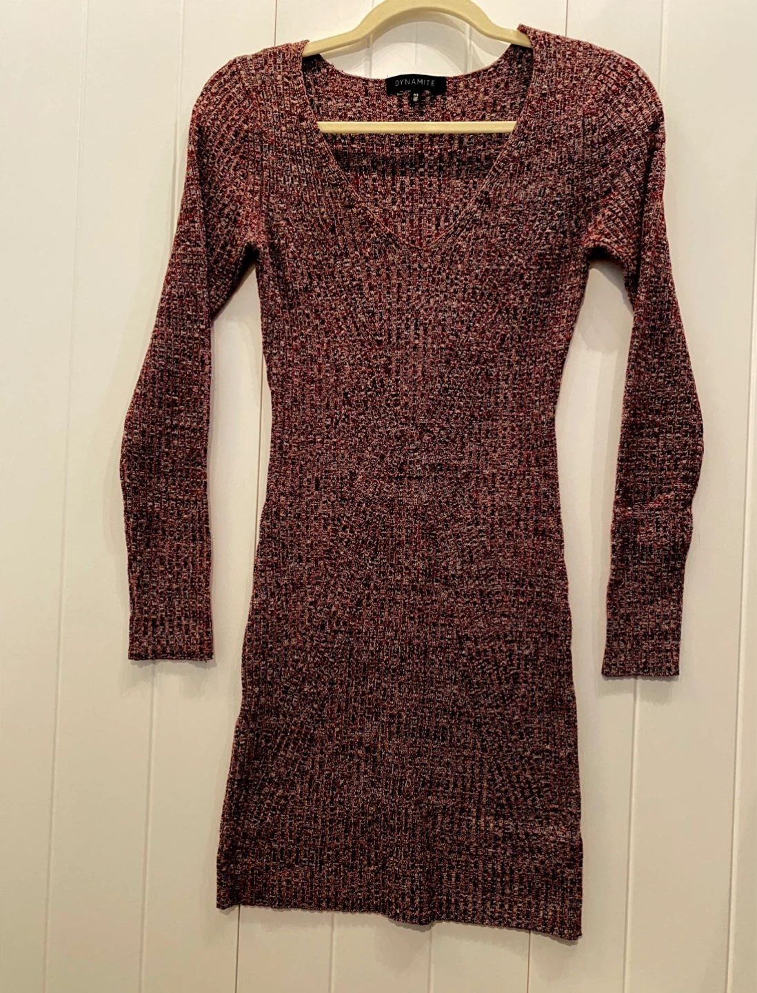 Dynamite V-Neck Bodycon Sweater Dress Burgundy wine - photo 2