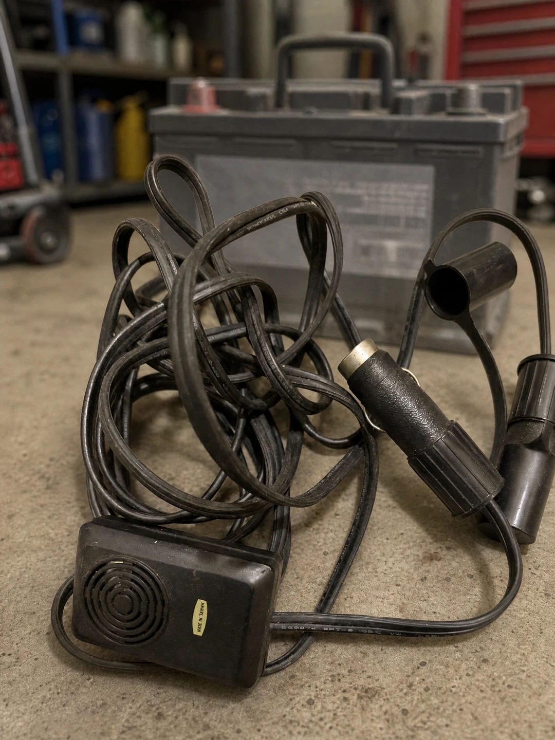 Battery Tester and Memory Saver - photo 3