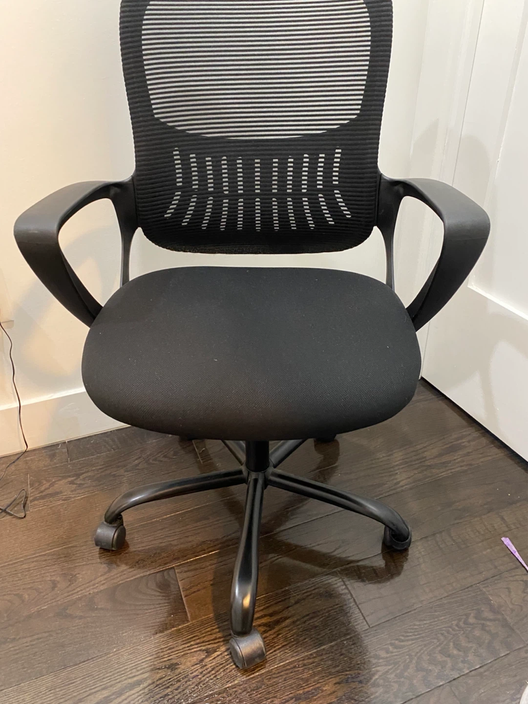 Black Mesh Back Office Chair with Padded Seat