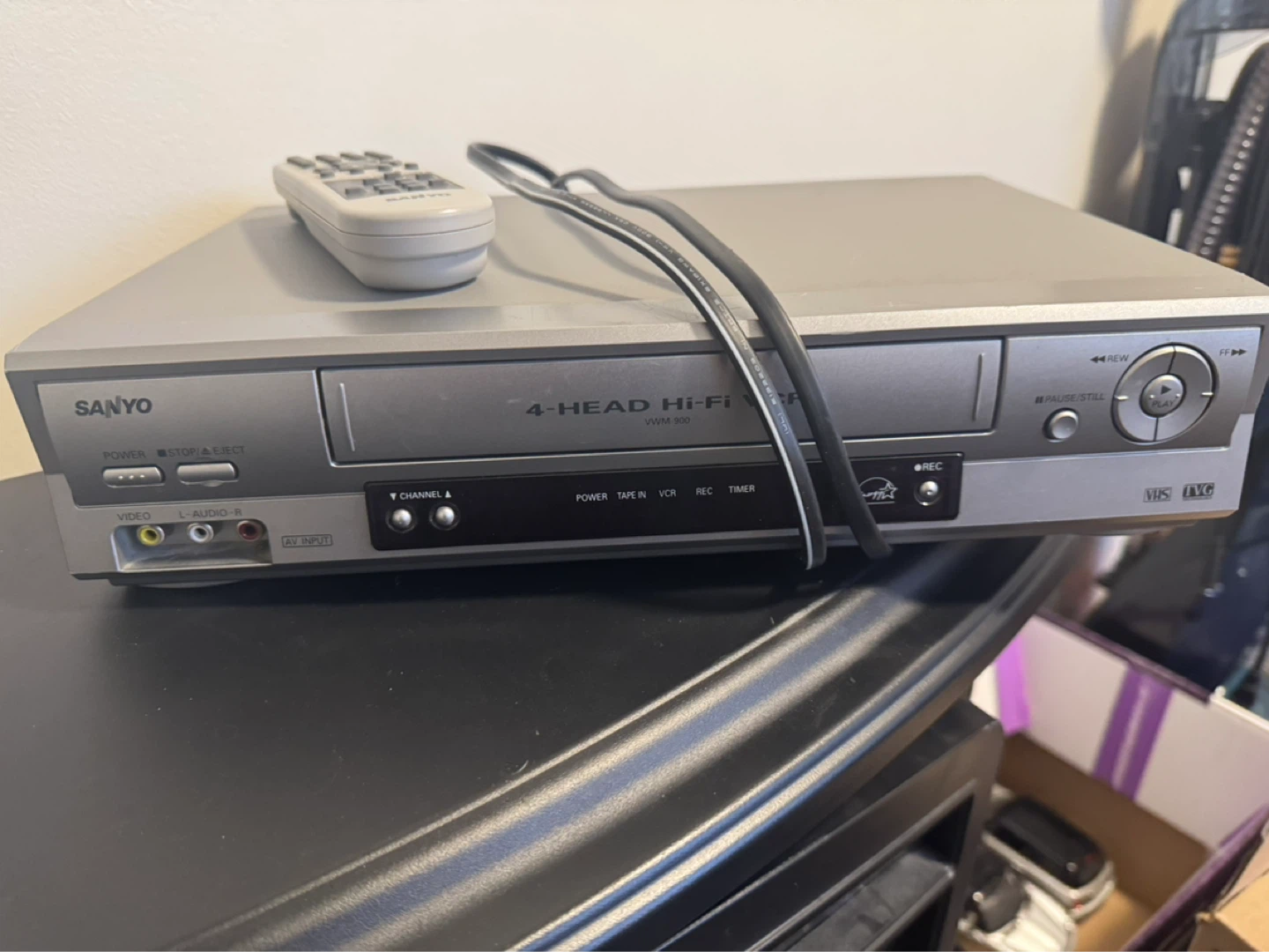 Sanyo VHS VCR with Remote.
