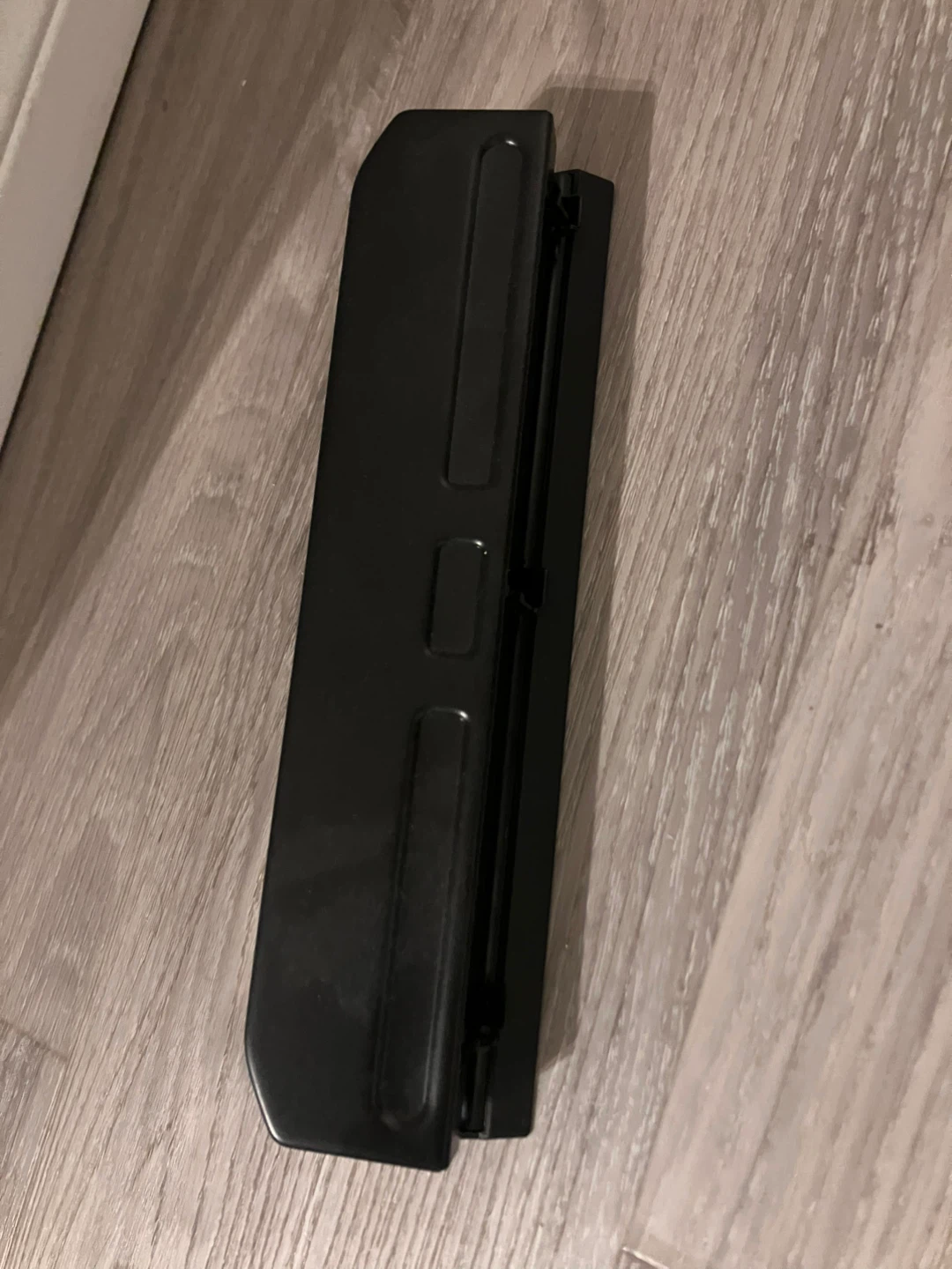 Black 2-Hole Puncher