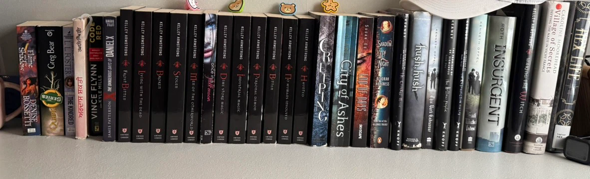 Kelley Armstrong Book Lot