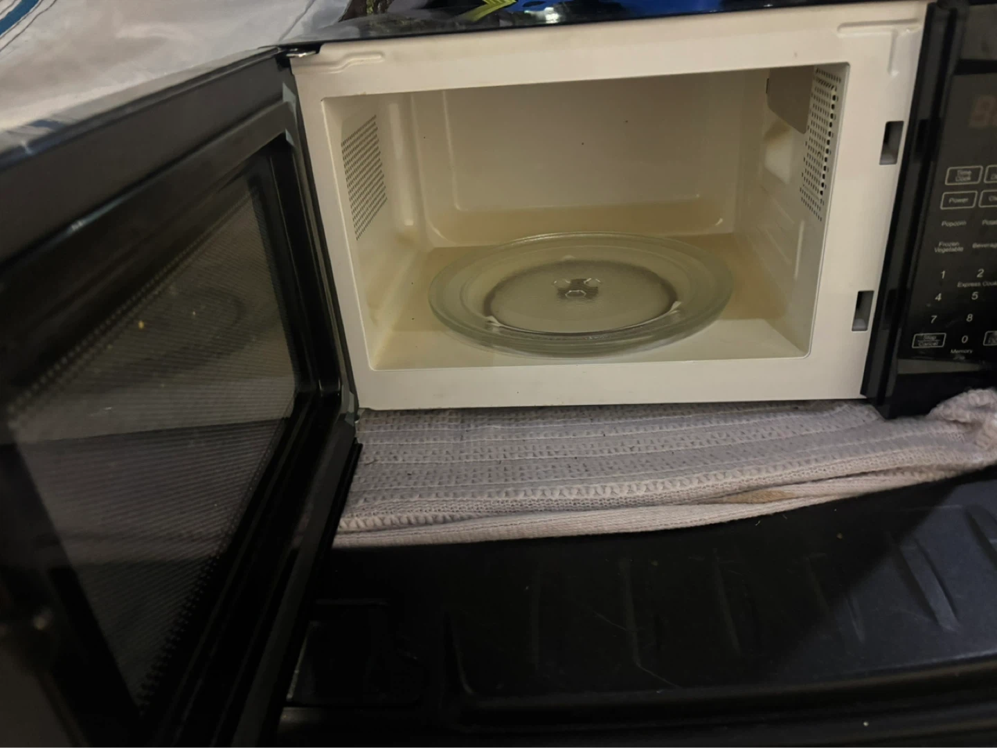 Microwave - photo 3