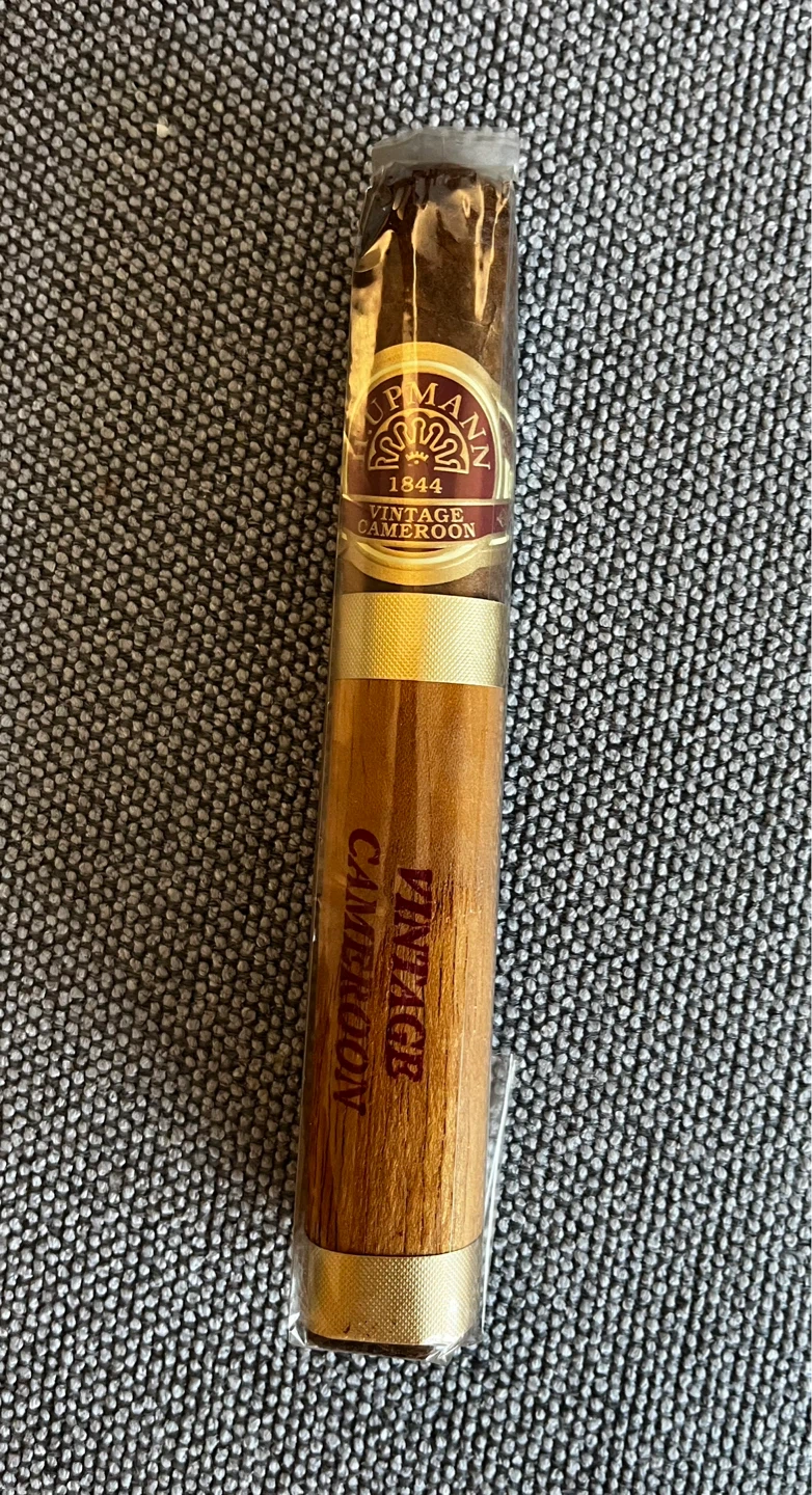 Villager Cameroon Cigar museum Columbia