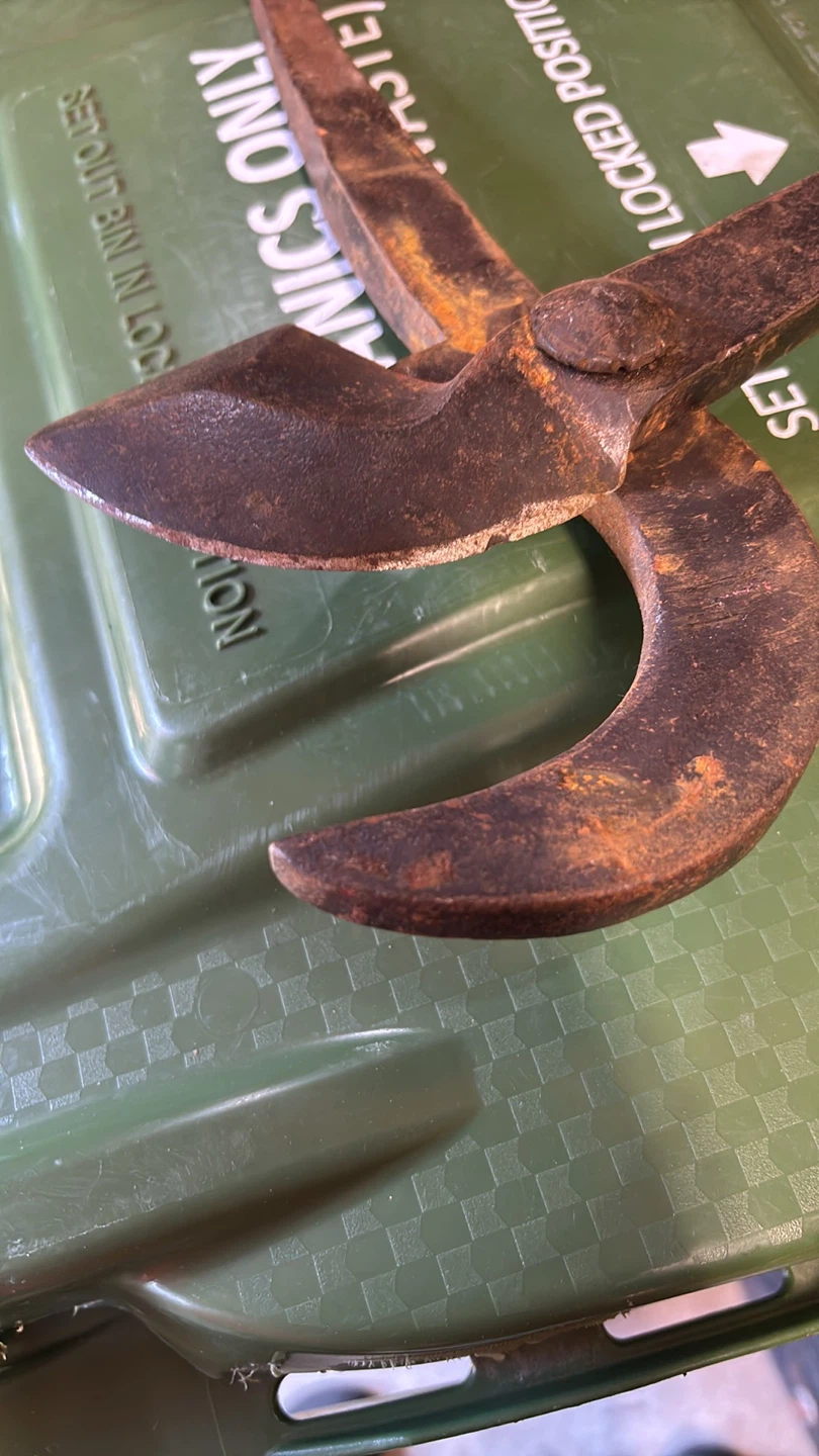 Antique Hand Forged Very Sharp Heavy Duty Shears - photo 4