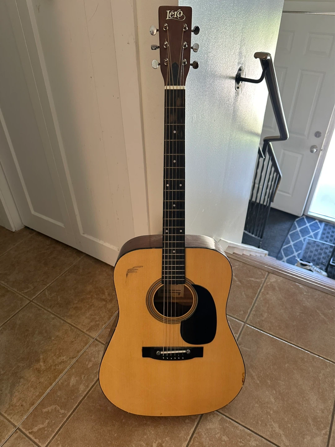 Lero Acoustic Guitar. No Case - photo 2