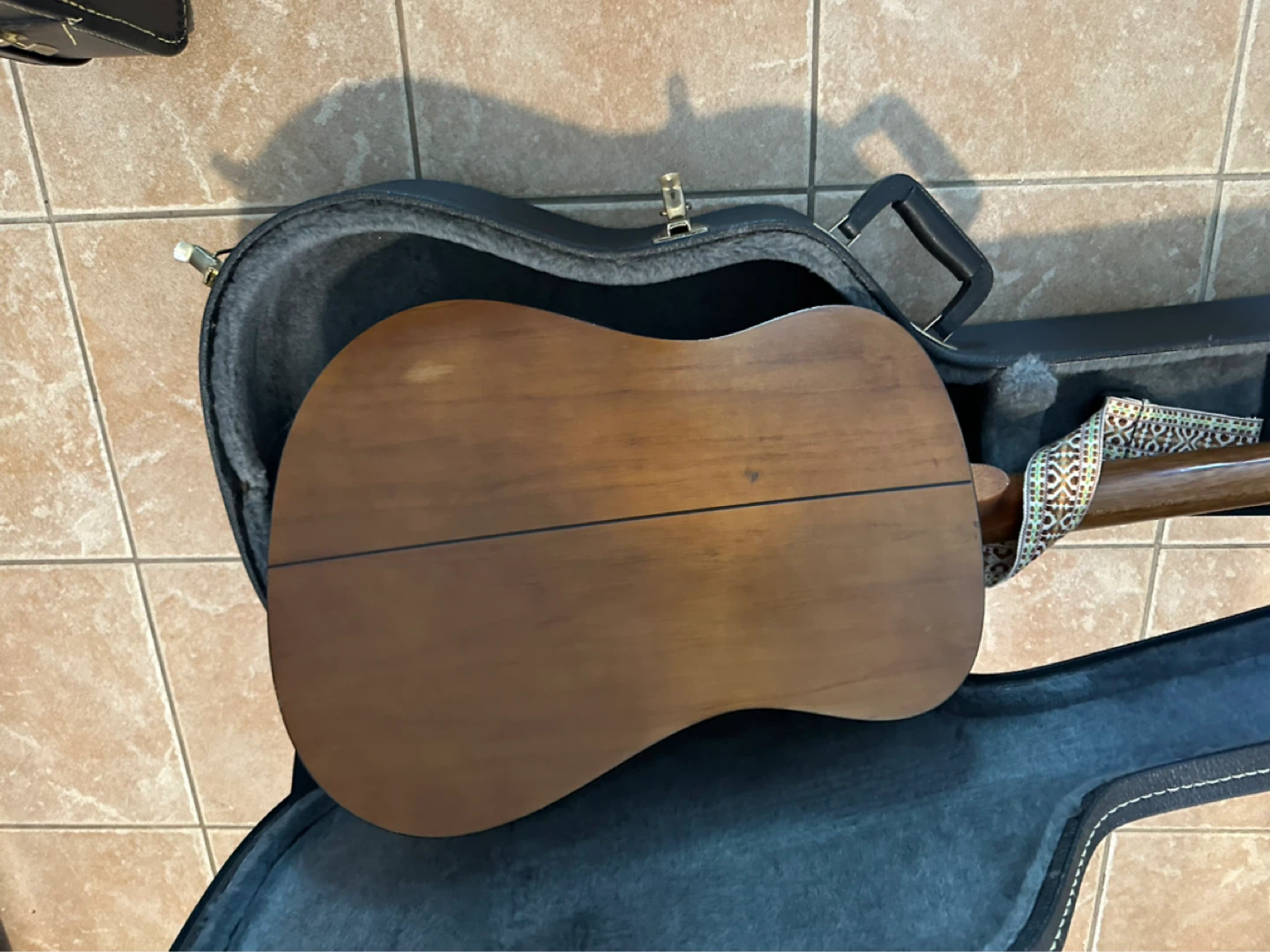 Samick Acoustic Guitar with Case. FIRM PRICE. - photo 5