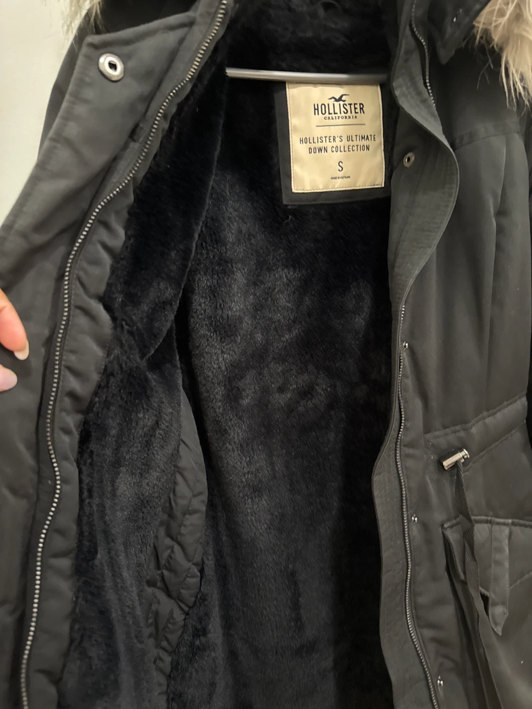 Hollister Black Parka Jacket with Faux Fur Hood - photo 2
