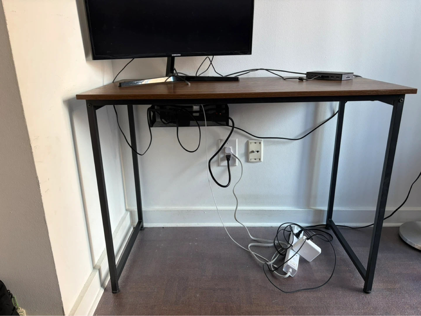 Wooden Top Desk - photo 3