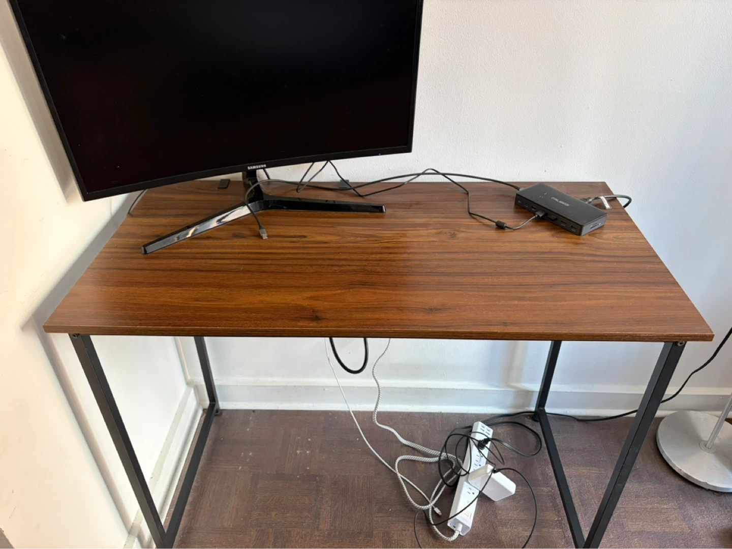 Wooden Top Desk - photo 2