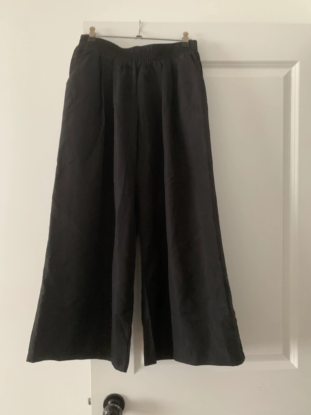 Black Wide Leg Pants - Size M