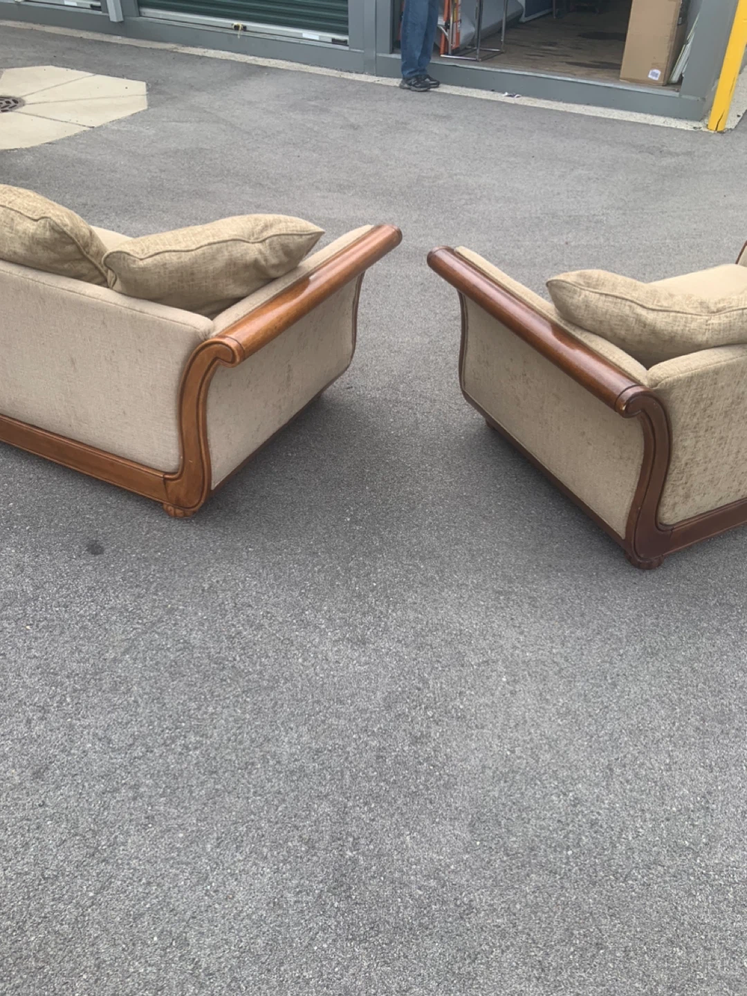Sofa with upholstered cushions - photo 4