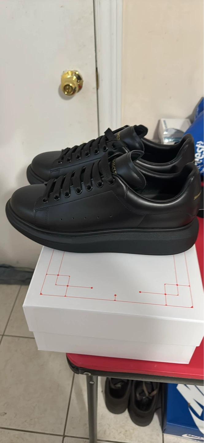 Alexander McQueen Black Leather Sneakers - photo 2
