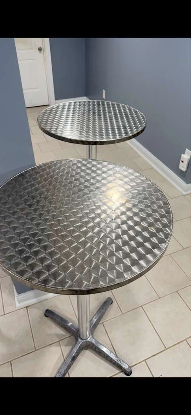 Round Metal Bar Table