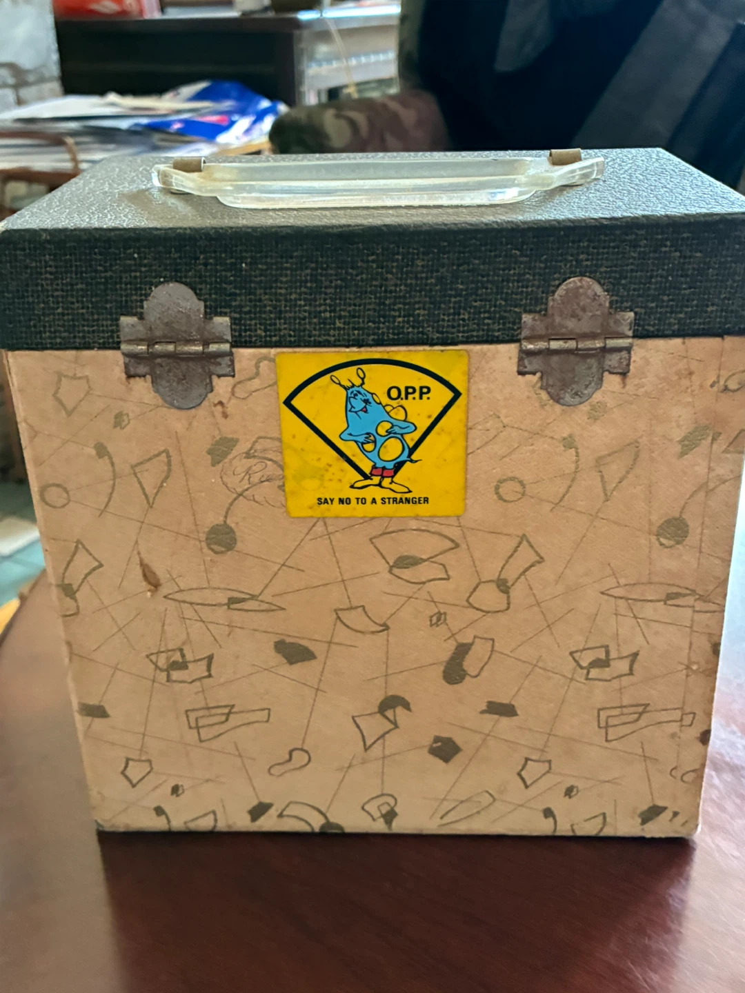 Vintage 1960's 45 RPM Cosmic design Record Carrying Case - photo 4