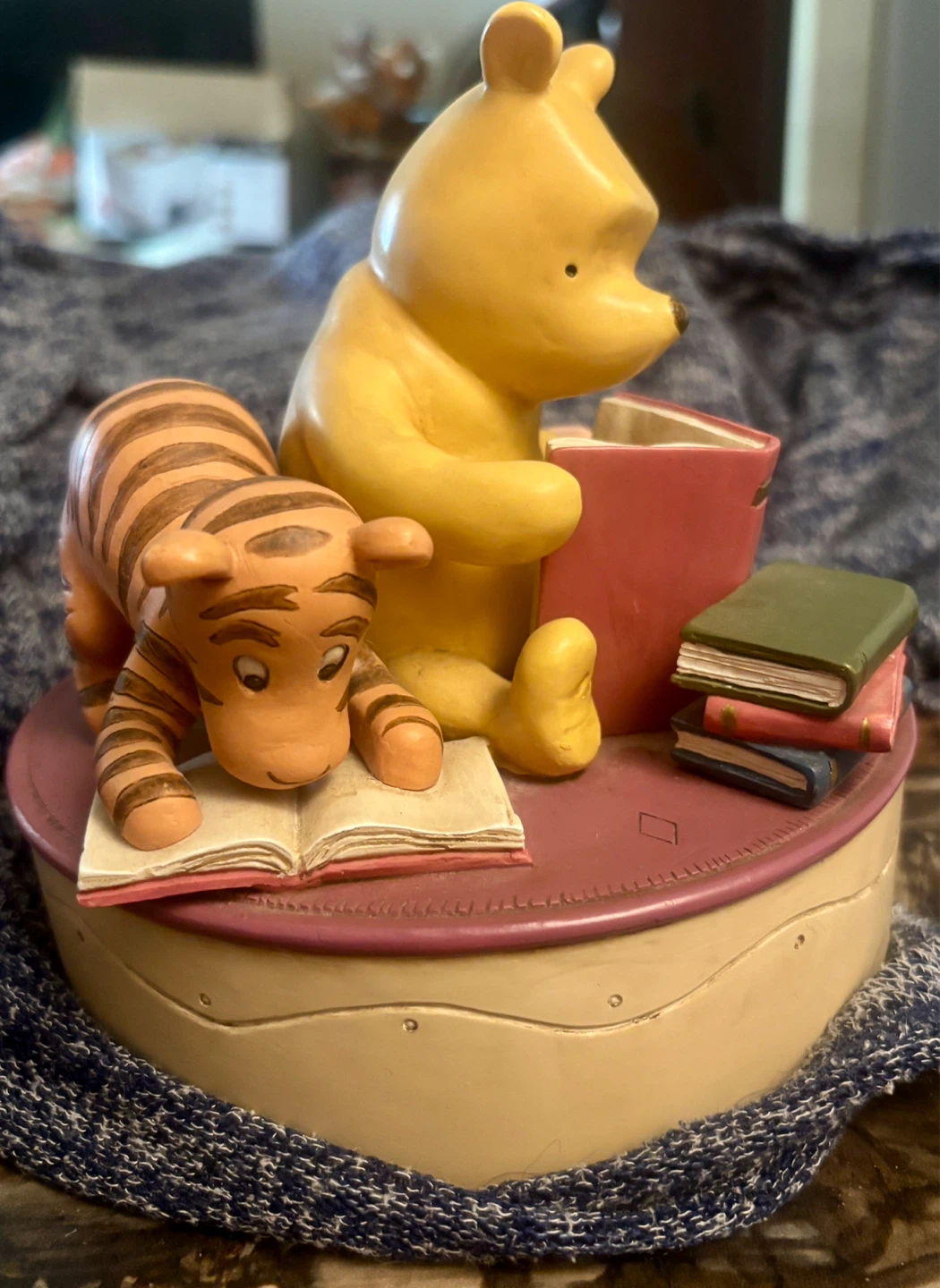 Disney Winnie The Pooh Tigger Piglet Wind Up Music Box - photo 2