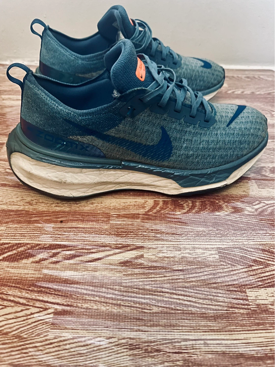 Nike ZoomX Invincible Run Flyknit 3 Men's Running Shoes - photo 3