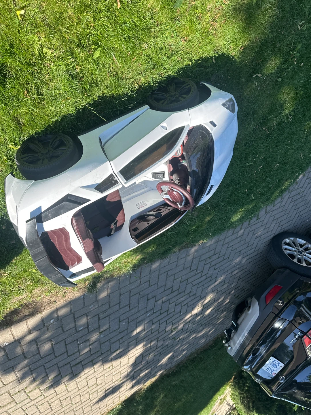 White Ride-On Toy Car - photo 4