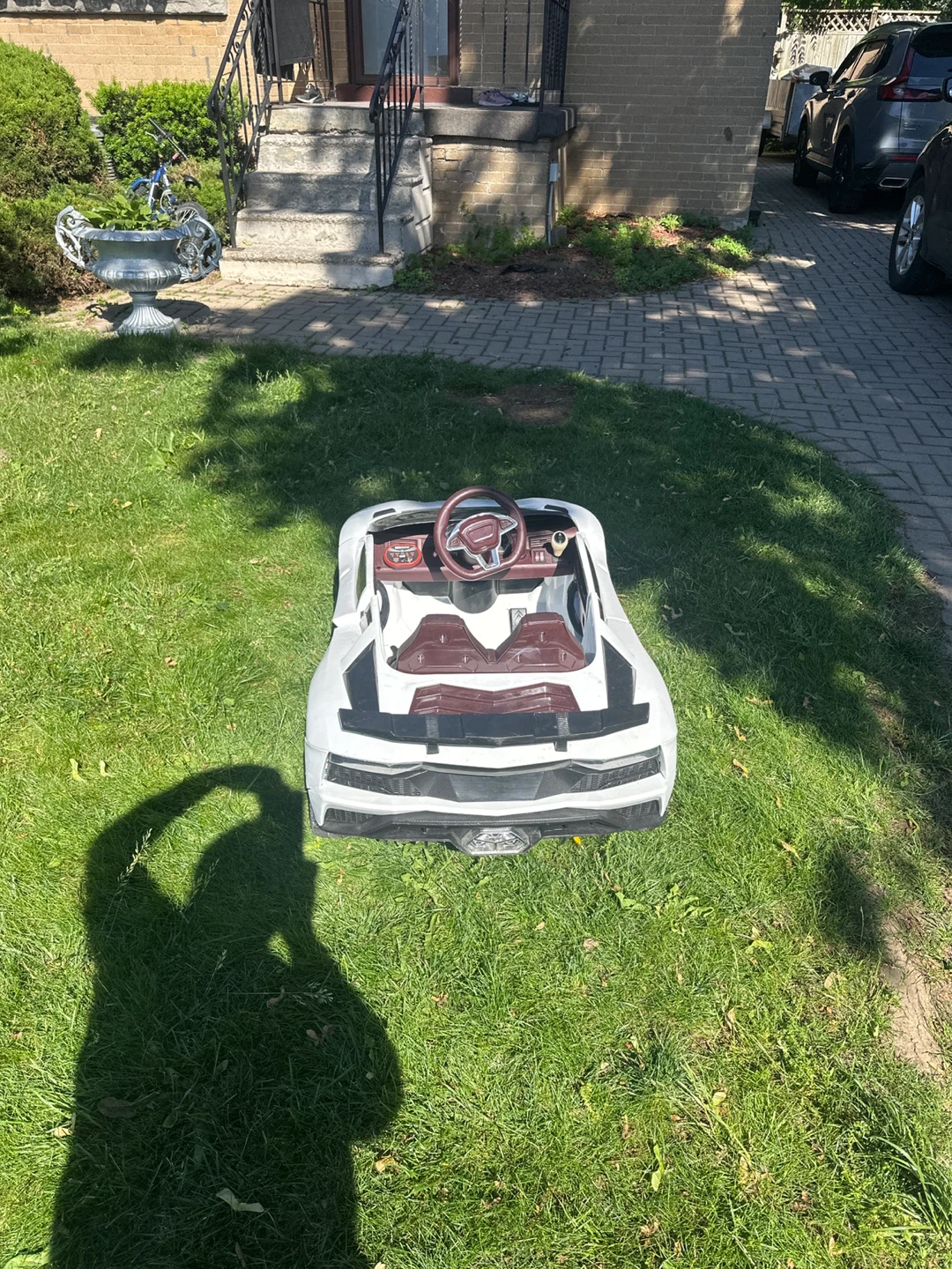 White Ride-On Toy Car - photo 3