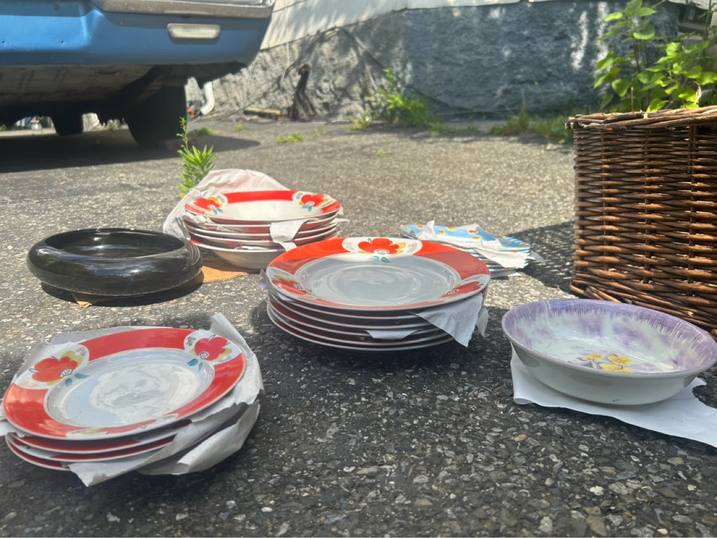 Mixed Plates and Serving Dish Set - photo 5