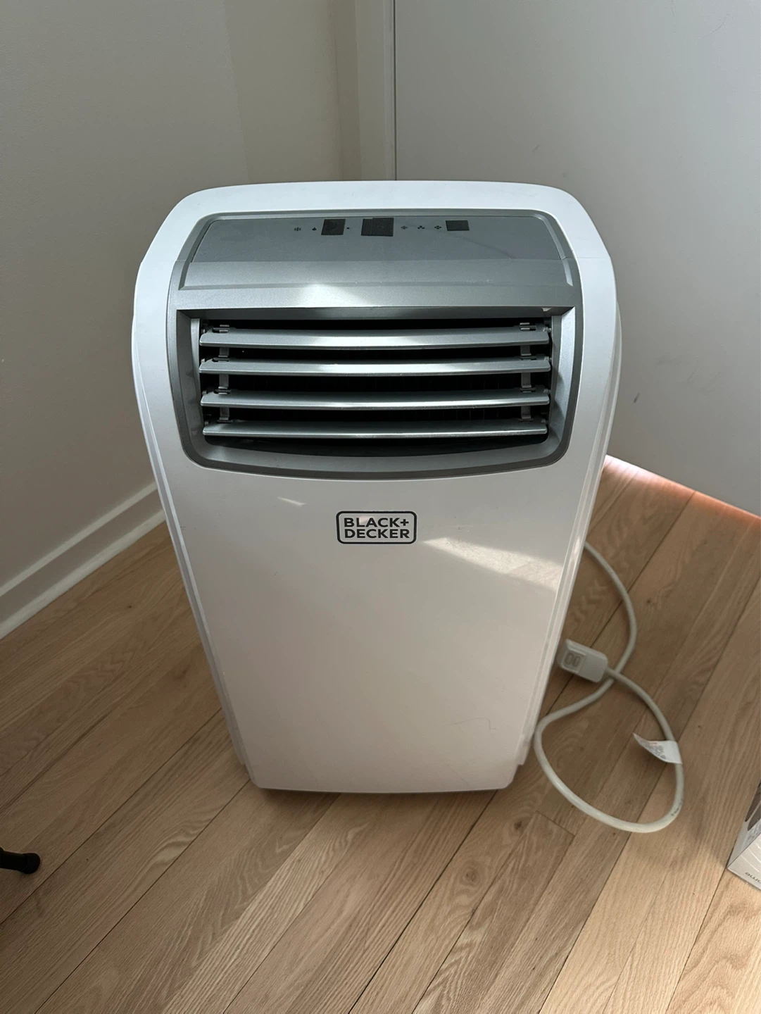 Black + Decker Portable Air Conditioner & Dehumidifier