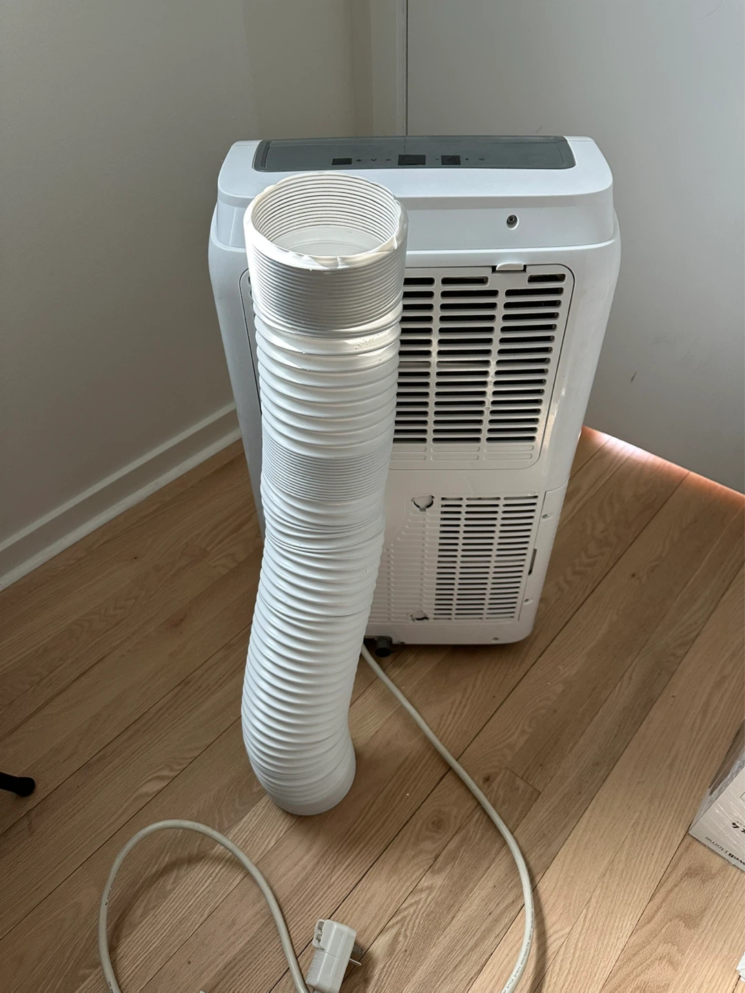 Black + Decker Portable Air Conditioner & Dehumidifier - photo 2