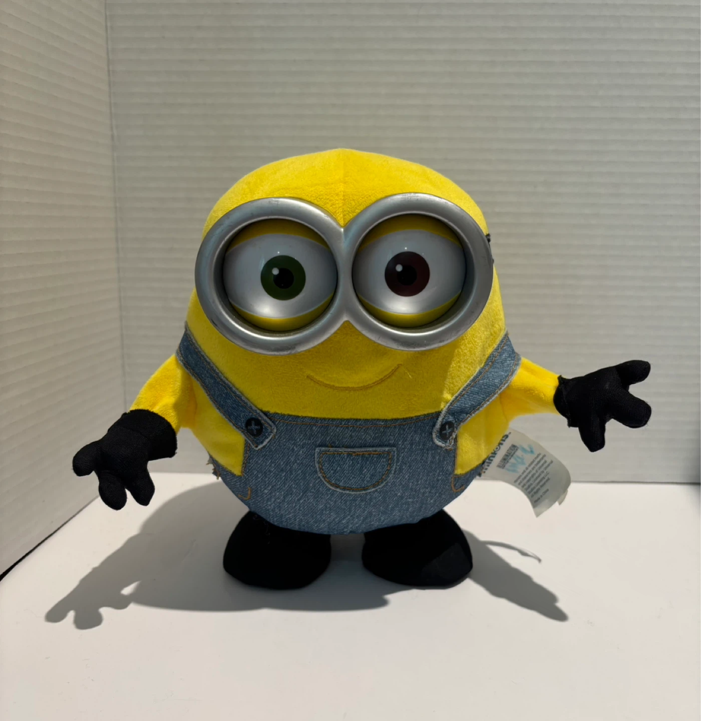Despicable Me MINIONS Bob Singing Dancing Plush Toy WORKS