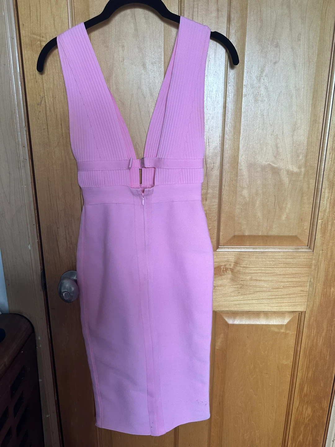 Pink V-Neck Bodycon Midi Dress - photo 2