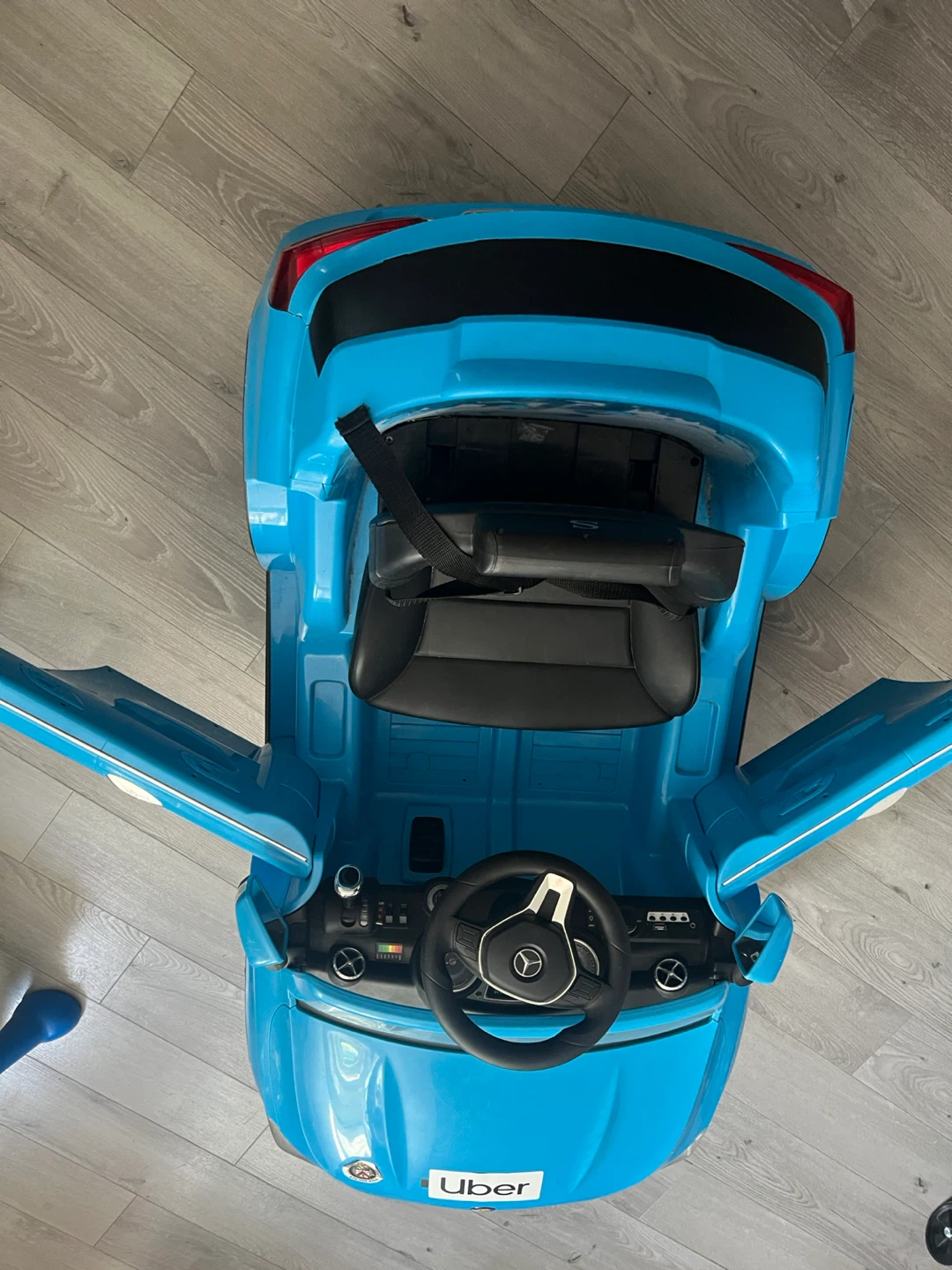 Kids Ride-On Electric Car - Blue Mercedes-Benz GLA-Class - photo 5