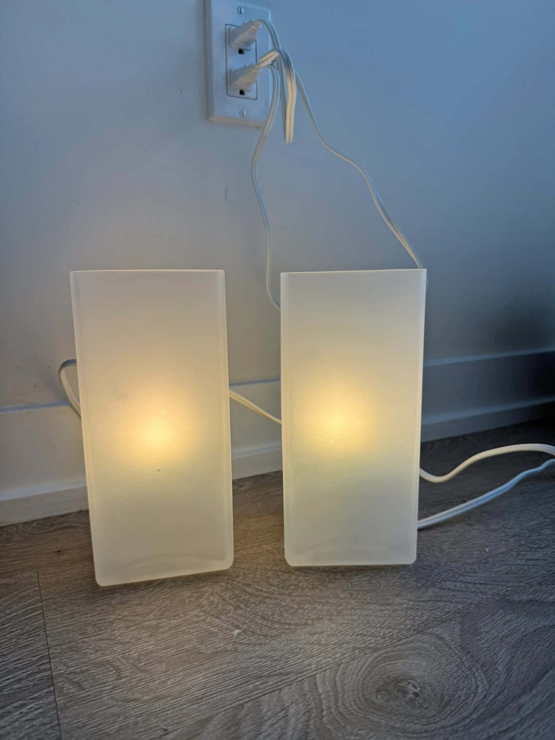 IKEA GRÖNLÖ Table Lamps - Frosted Glass White - photo 3