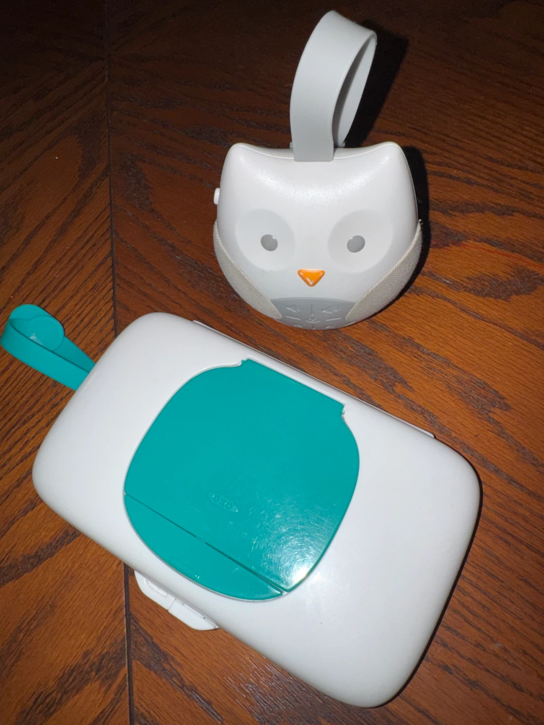 Skip Hop Sound Machine w/ Timer & Baby wipes container