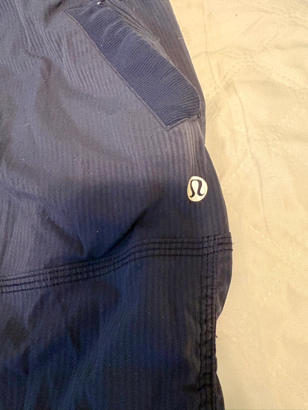 Lululemon Navy Blue Cropped Athletic Pants - photo 2
