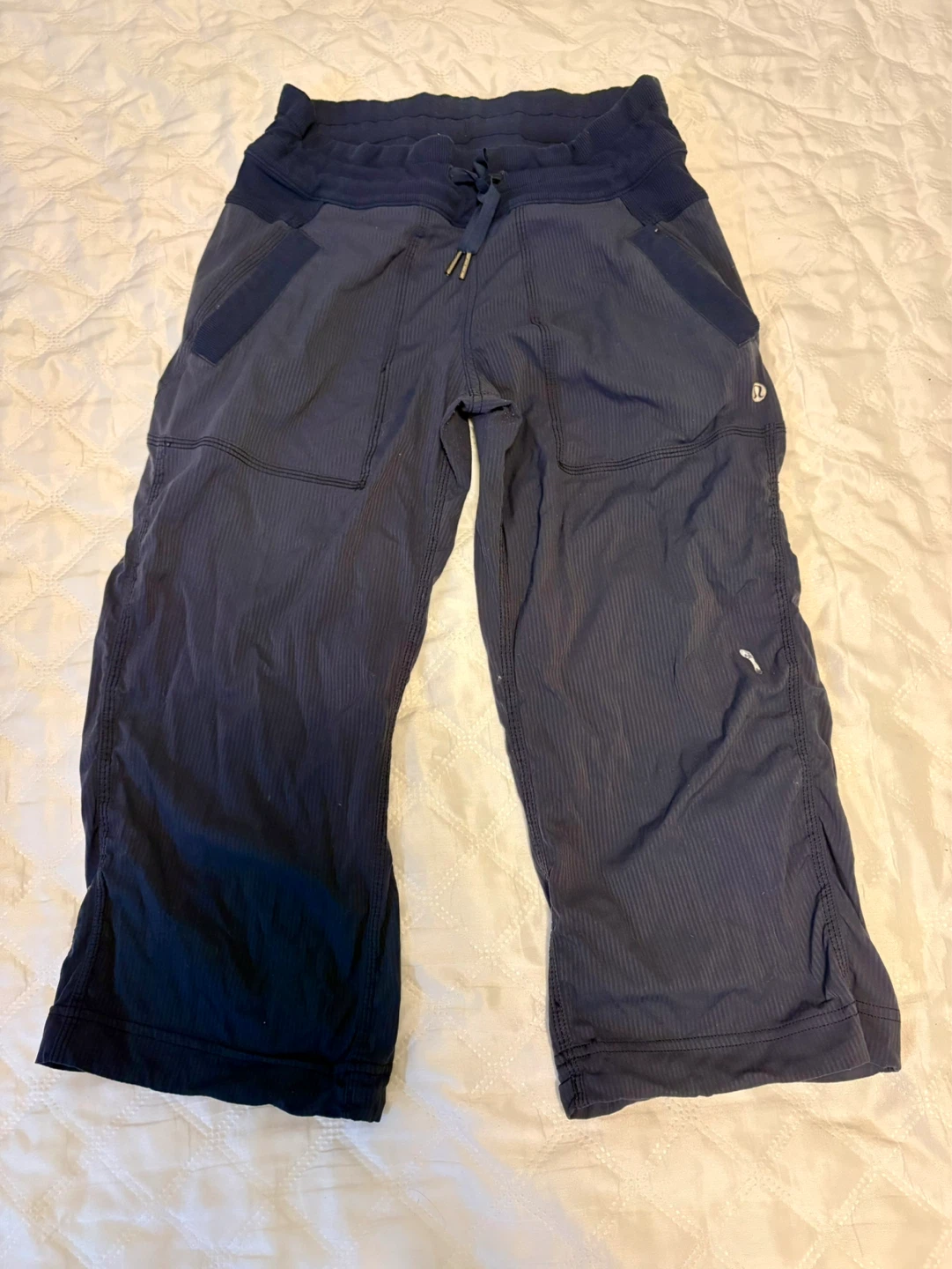 Lululemon Navy Blue Cropped Athletic Pants