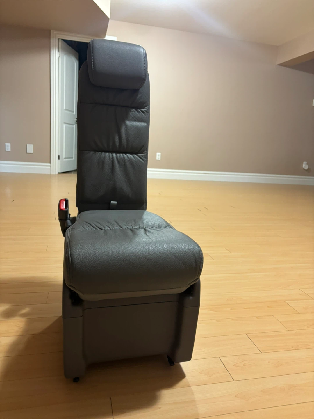 Grey Leather Honda odyssey Jump middle Seat - photo 5