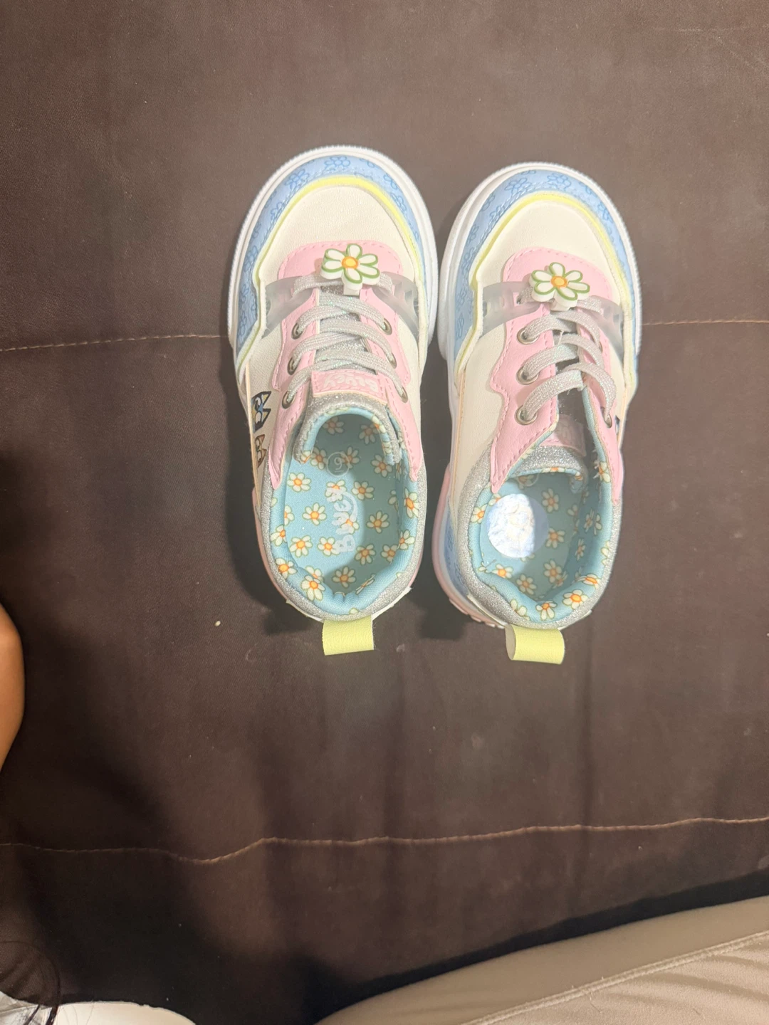 Girls Sneakers - photo 2